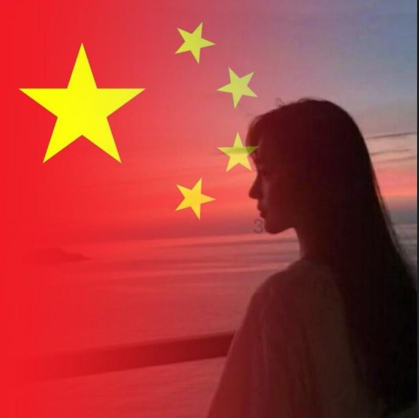 there+are+some+robots+on+the+desk改成否定句怎么改？